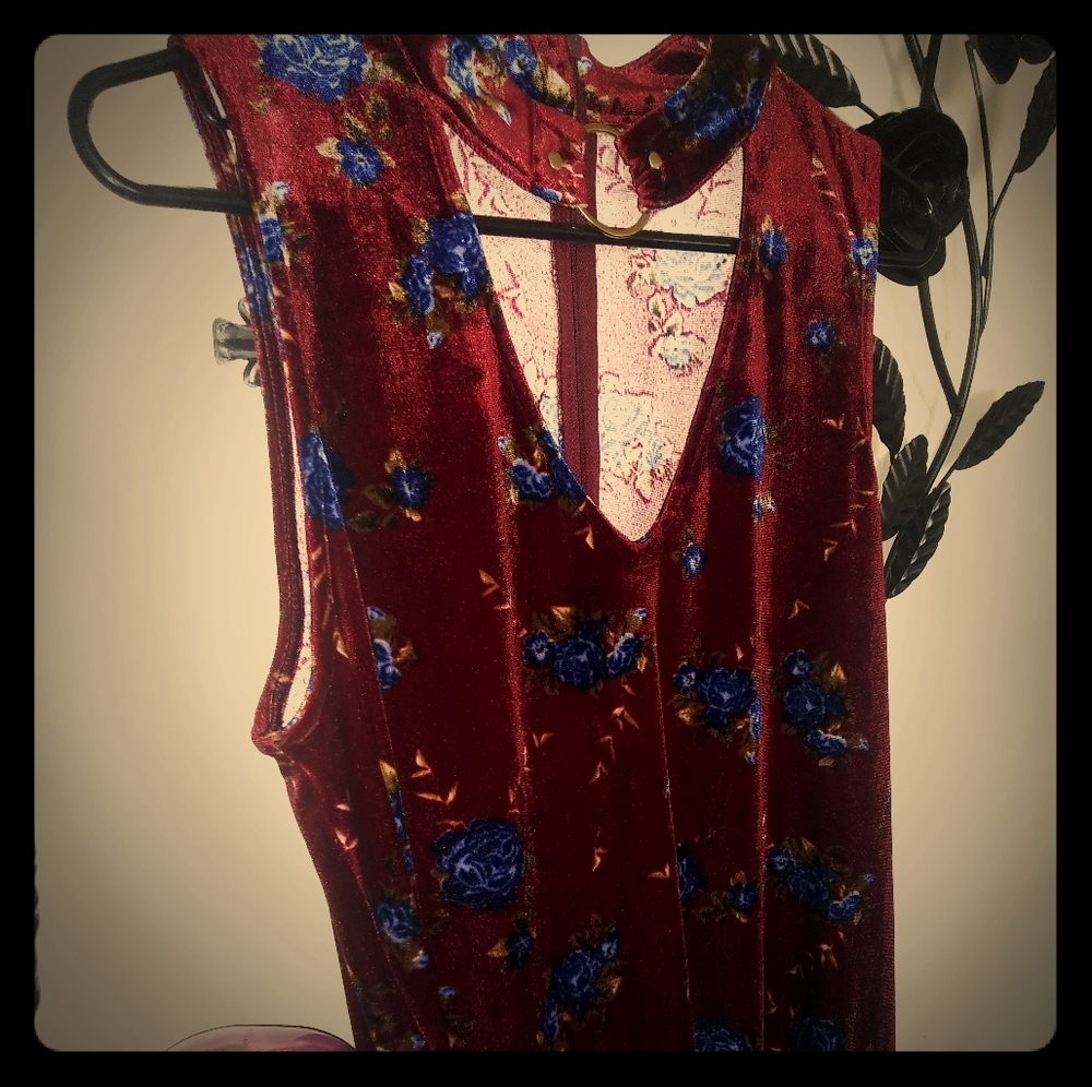 Xhilaration burgundy choker mid dress M